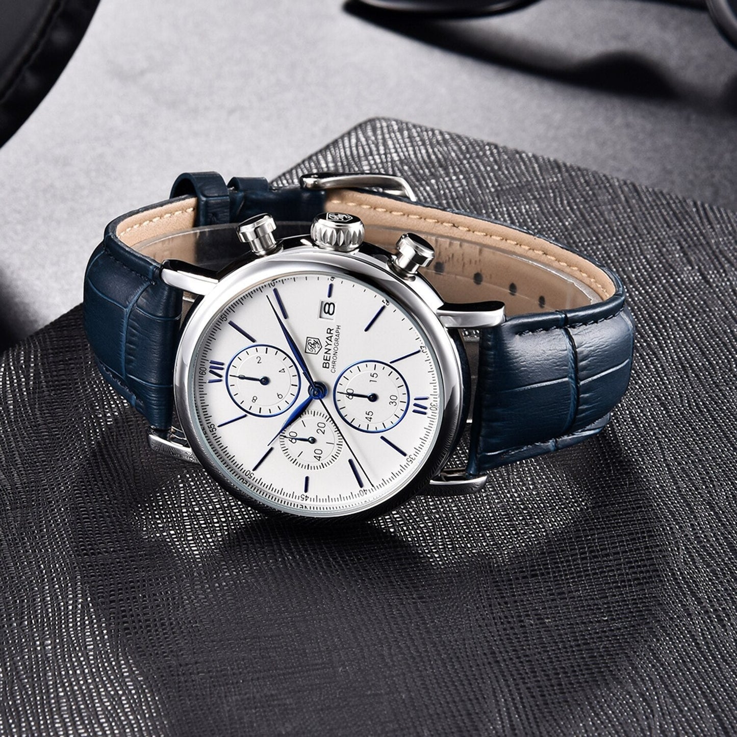 Montre chronographe Benyar avec cadran blanc et bracelet bleu