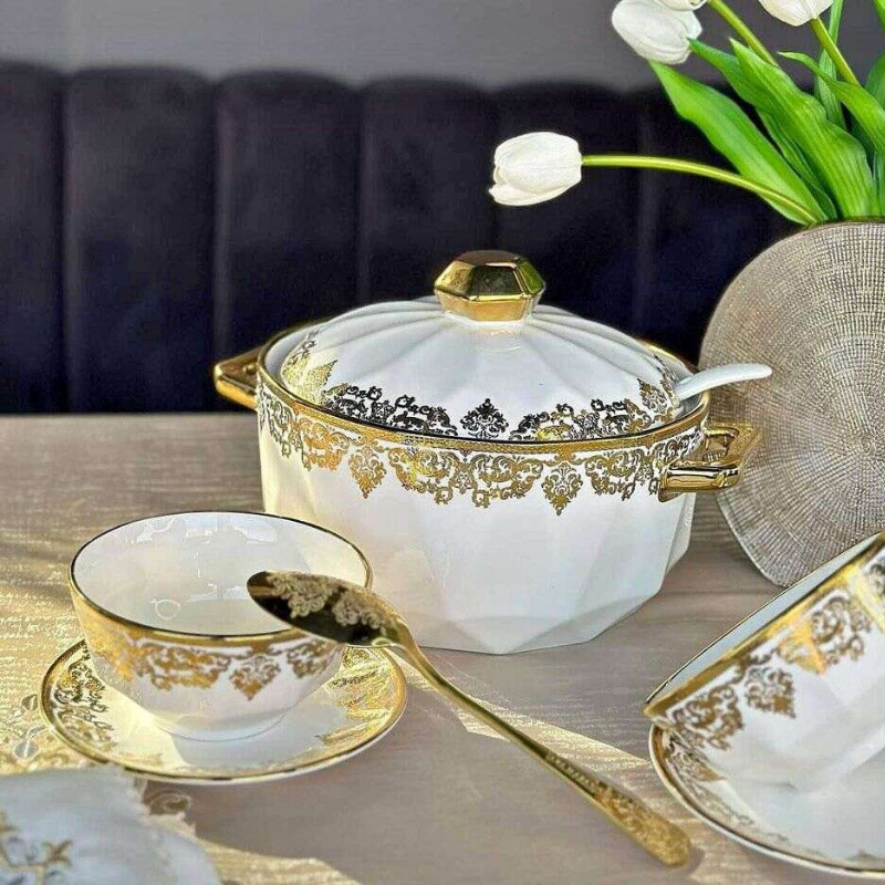 Pixa – Service en Porcelaine Dorée, L'Éclat du Luxe à Votre Table